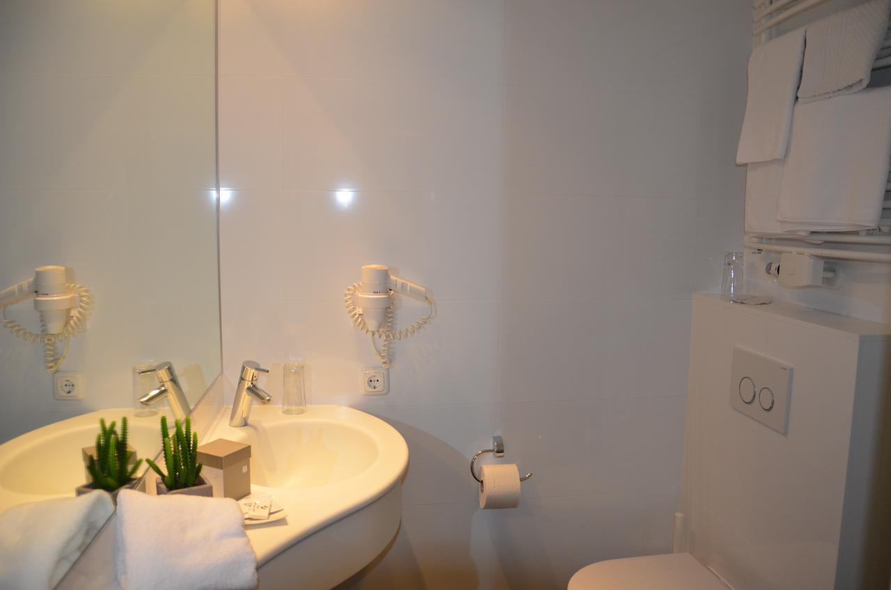 Hotel Alhartinger Hof Leonding Quarto foto